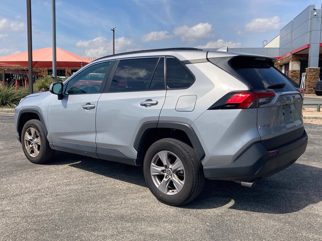 Certified 2025 Toyota RAV4 XLE FWD image 7