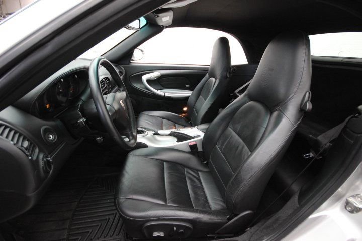 Used 2004 Porsche 911 Carrera 4S image 14