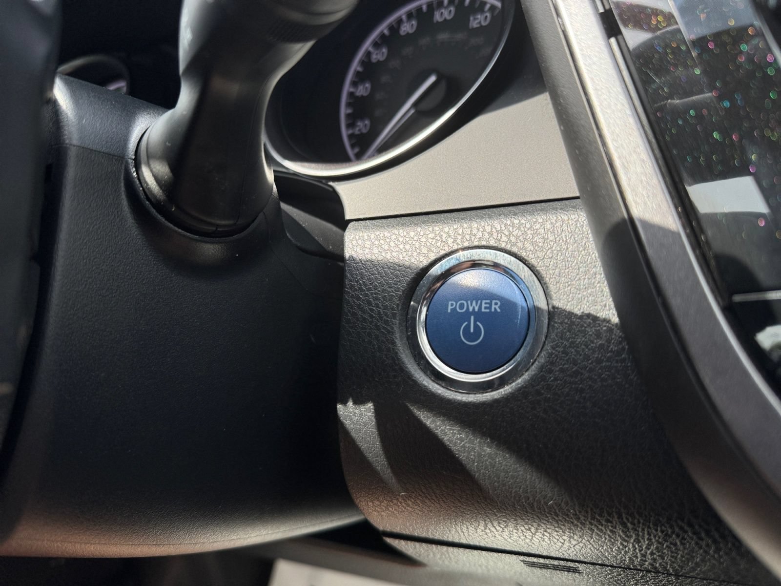 Used 2023 Toyota Camry SE w/ Audio Upgrade Package FWD image 6
