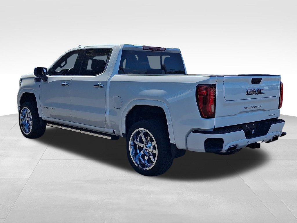 Used 2024 GMC Sierra 1500 Denali Ultimate AWD/4WD image 4