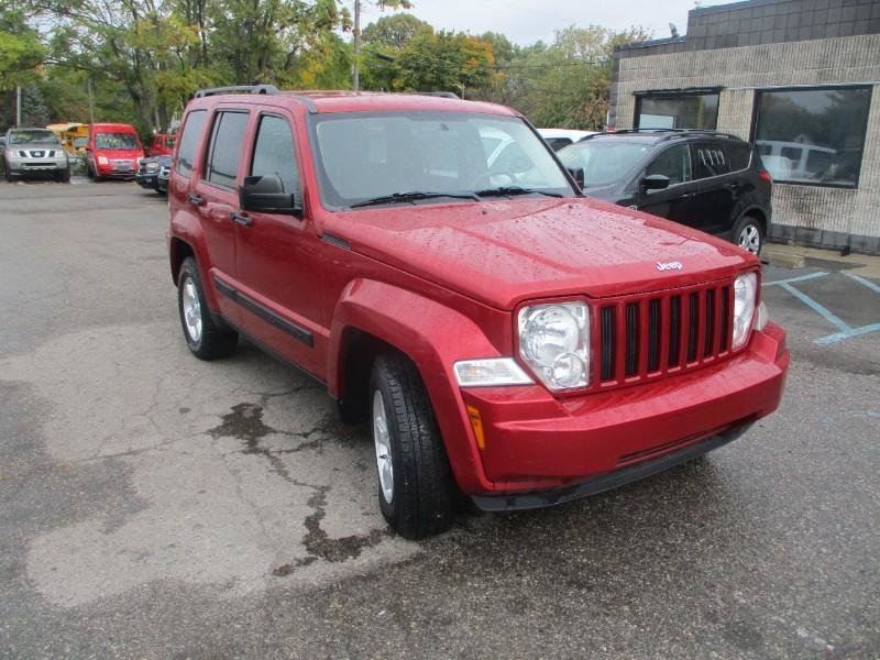 Used 2010 Jeep Liberty Sport w/ Popular Equipment Group AWD/4WD image 1