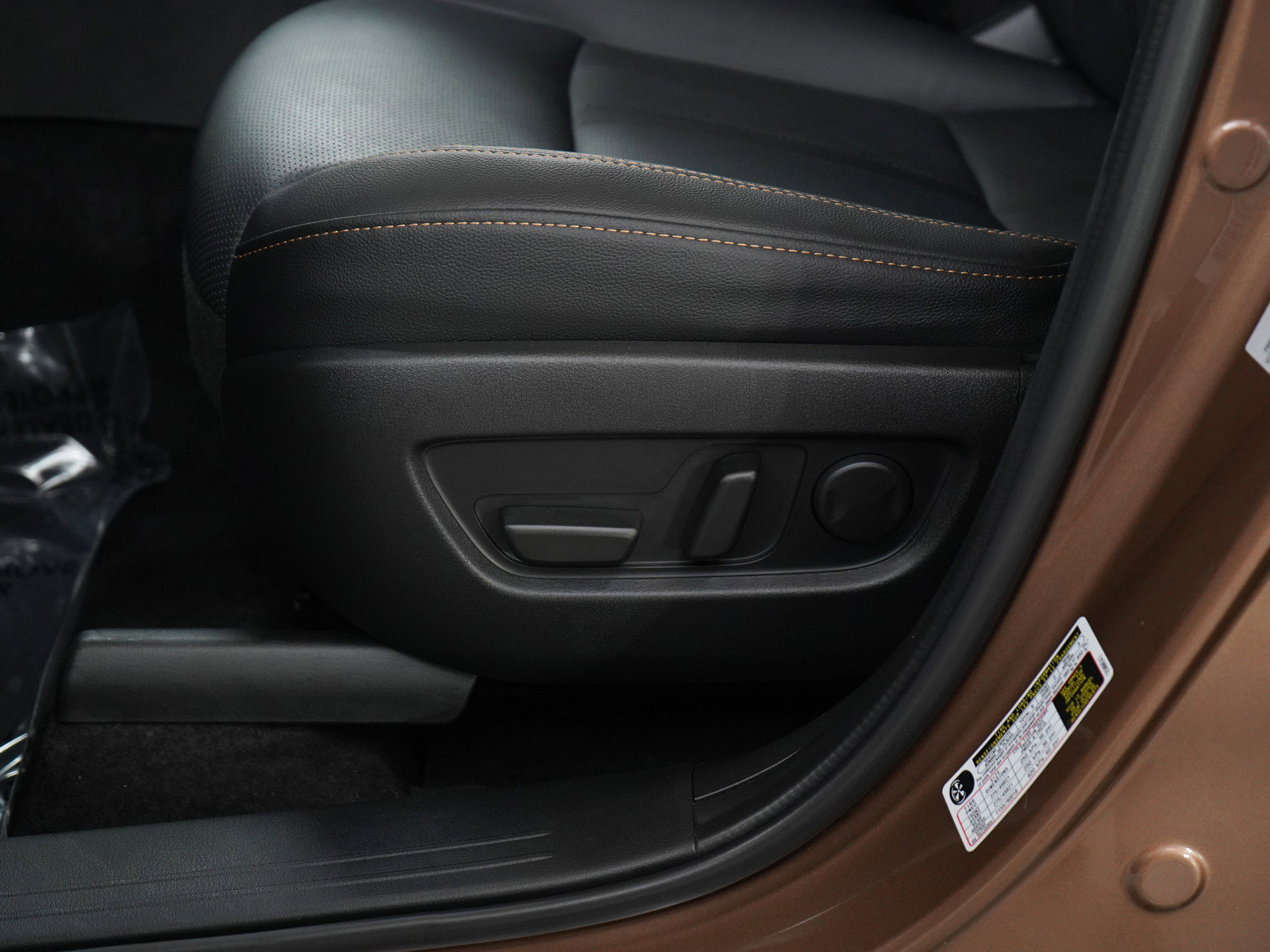 Certified 2025 MAZDA CX-70 Plug-In Hybrid w/ Premium Pkg image 21