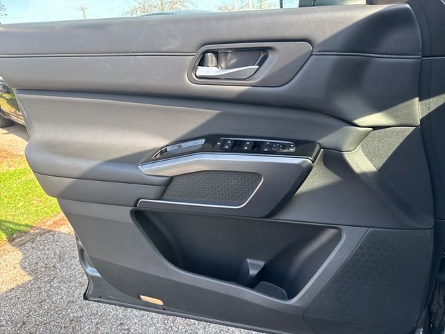 Used 2022 Nissan Pathfinder SL image 21