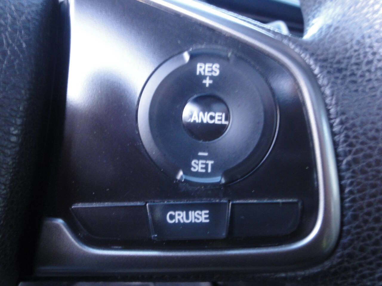 Used 2018 Honda Civic EX image 31