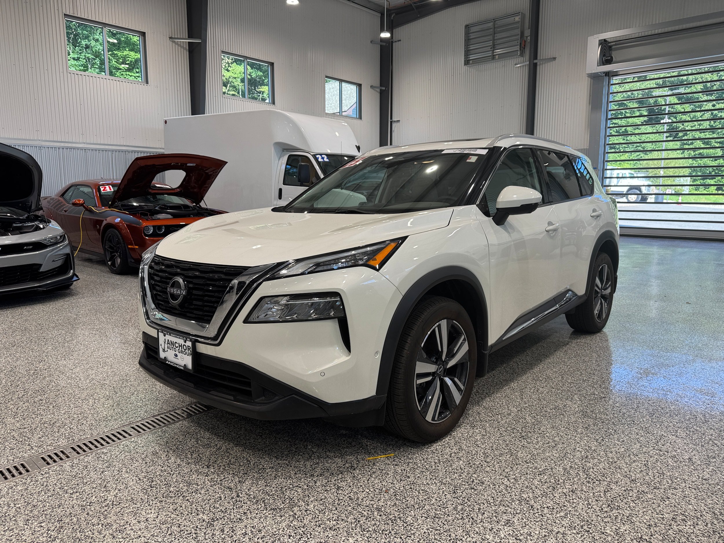 Used 2023 Nissan Rogue SL w/ SL Premium Package AWD/4WD image 1