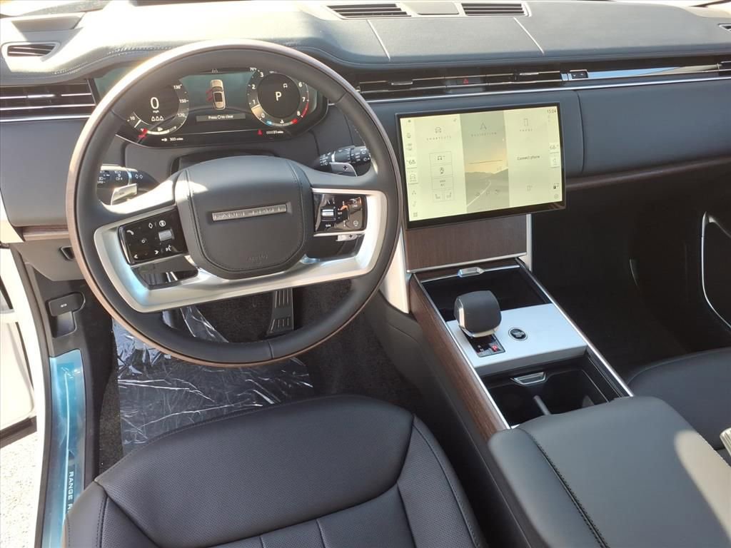 New 2025 Land Rover Range Rover SE AWD/4WD image 16