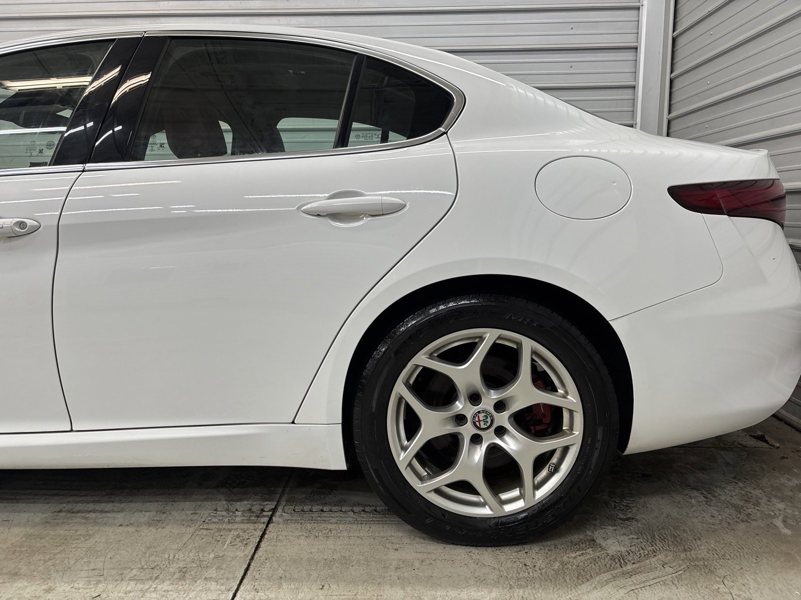 Used 2020 Alfa Romeo Giulia Ti image 6