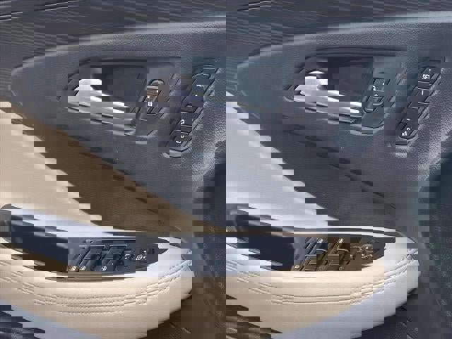 Used 2020 Buick Envision Essence w/ LPO, Cargo Package image 23