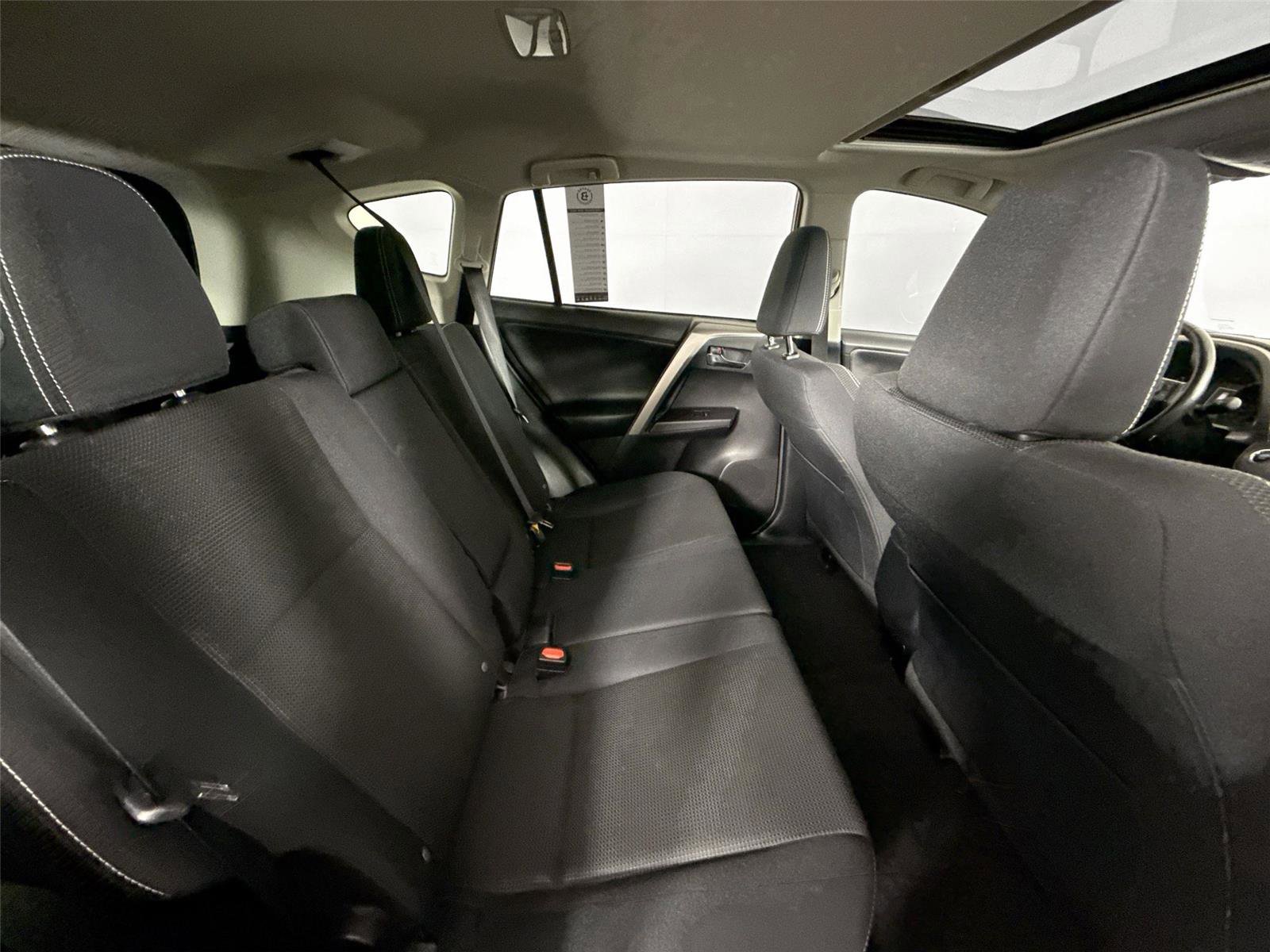 Used 2017 Toyota RAV4 XLE image 39