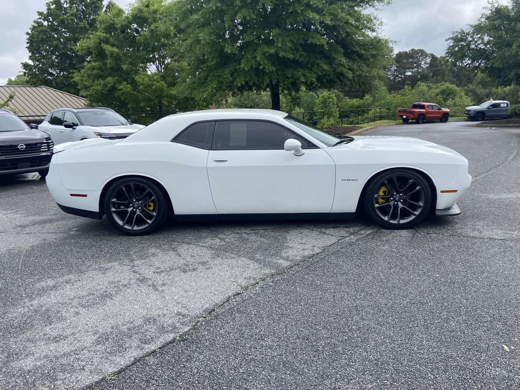 Used 2022 Dodge Challenger R/T RWD image 6