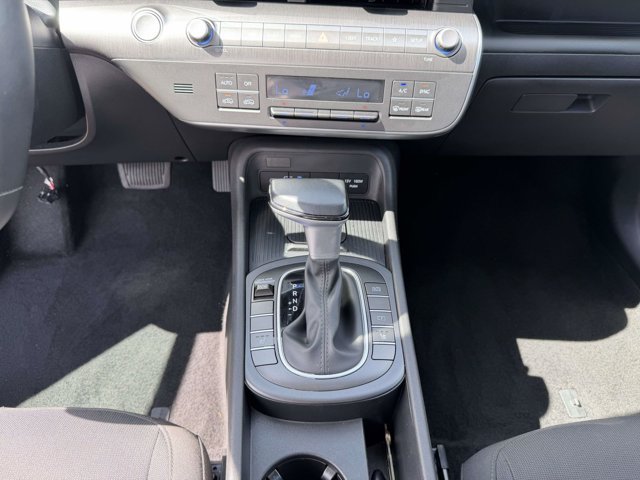 Used 2026 Hyundai Kona SEL Sport FWD image 24