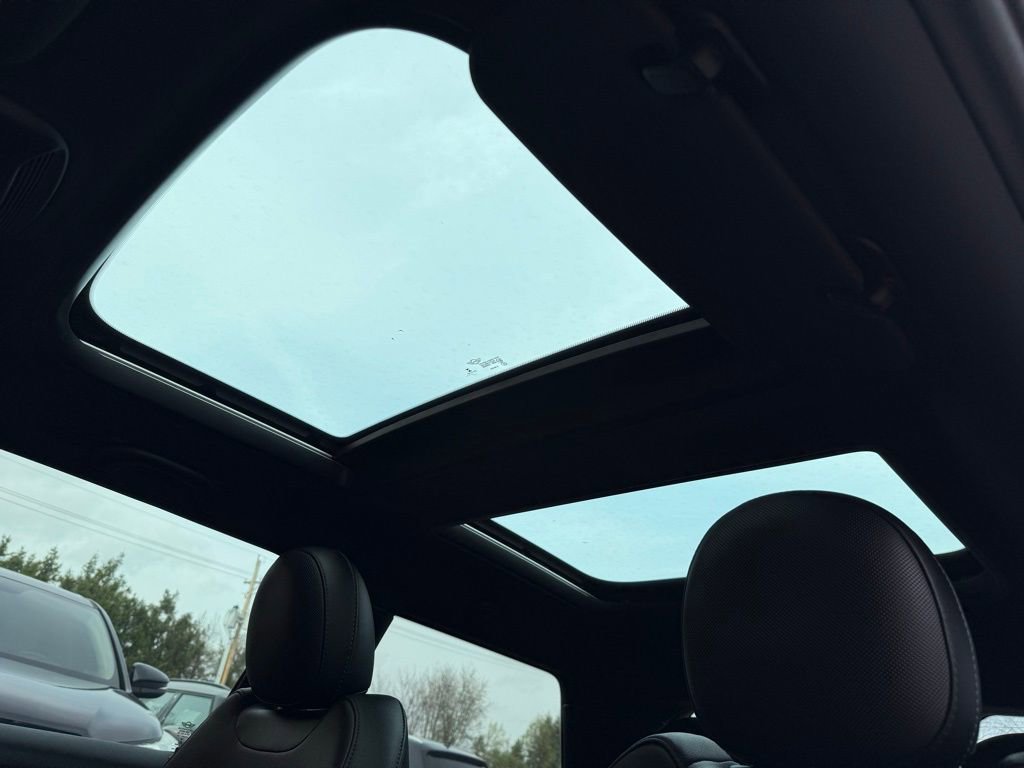 Used 2019 MINI Cooper S image 13