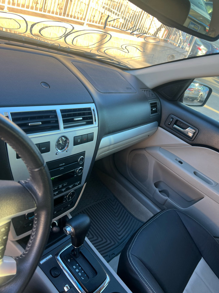 Used 2008 Mercury Milan Premier image 14