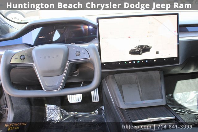 Used 2021 Tesla Model S Plaid image 12