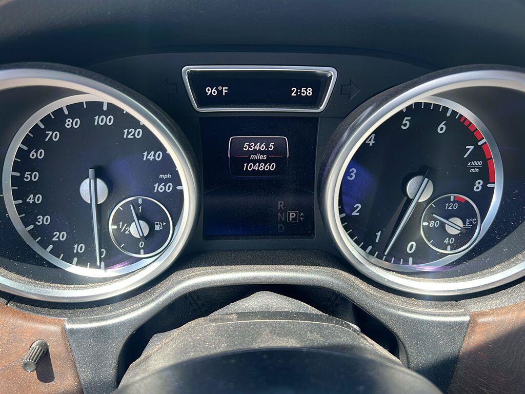 Used 2015 Mercedes-Benz GL 550 4MATIC image 3