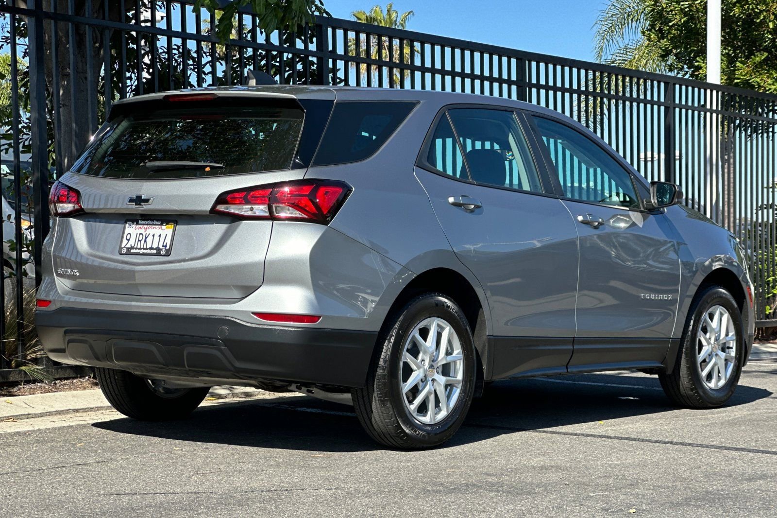 Used 2024 Chevrolet Equinox LS image 4