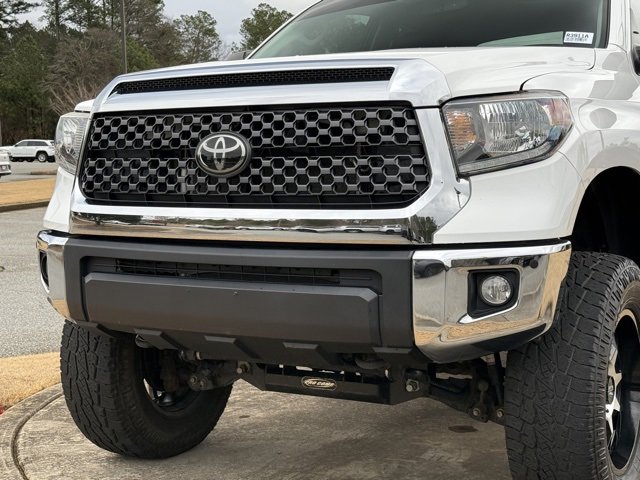 Used 2020 Toyota Tundra SR5 w/ SR5 Convenience Package image 10