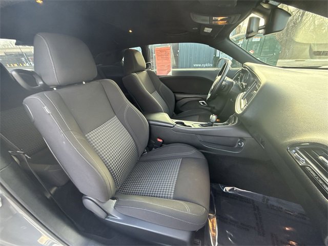 Used 2018 Dodge Challenger SXT image 22