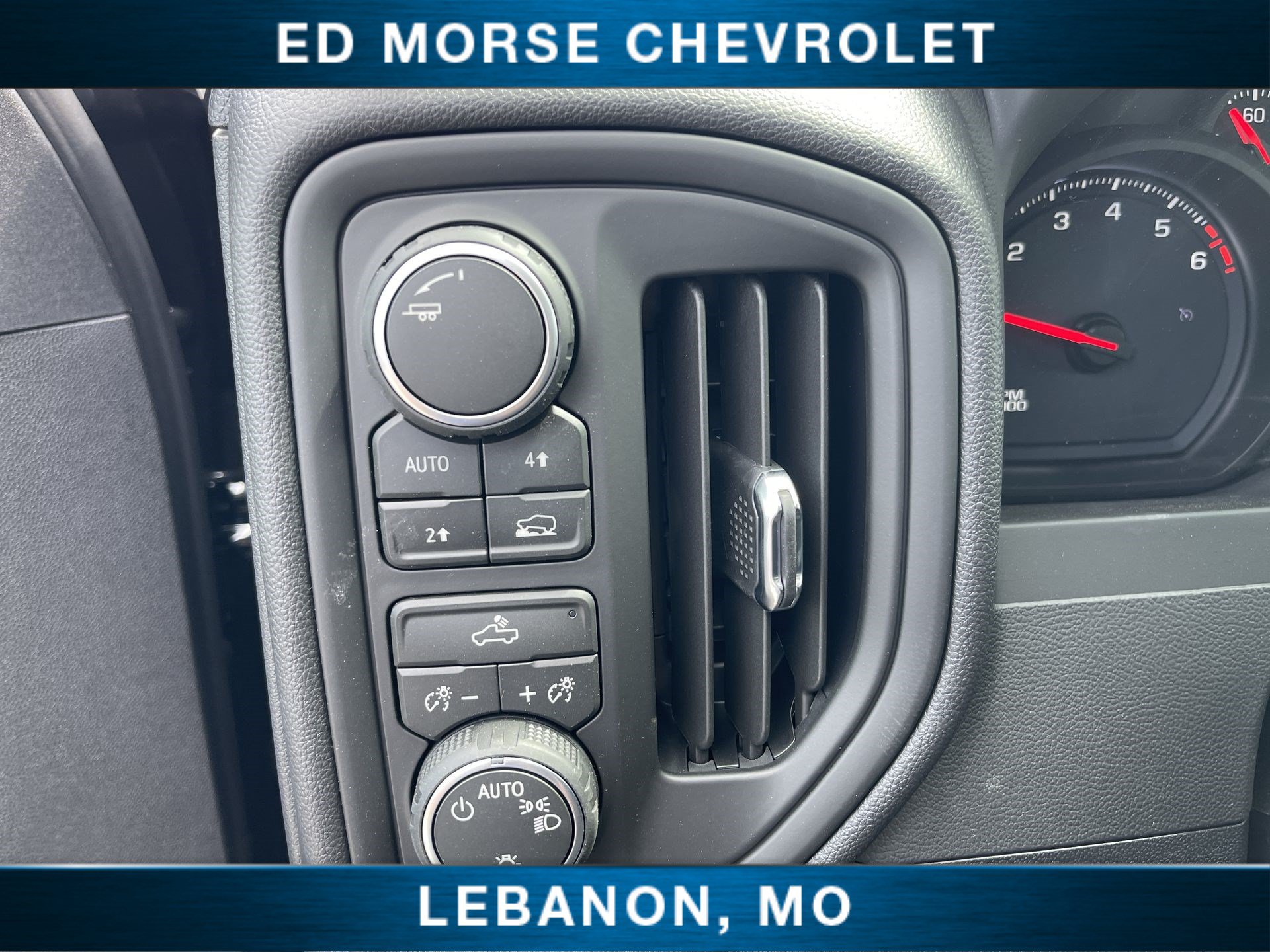 New 2026 Chevrolet Silverado 1500 Custom AWD/4WD image 17