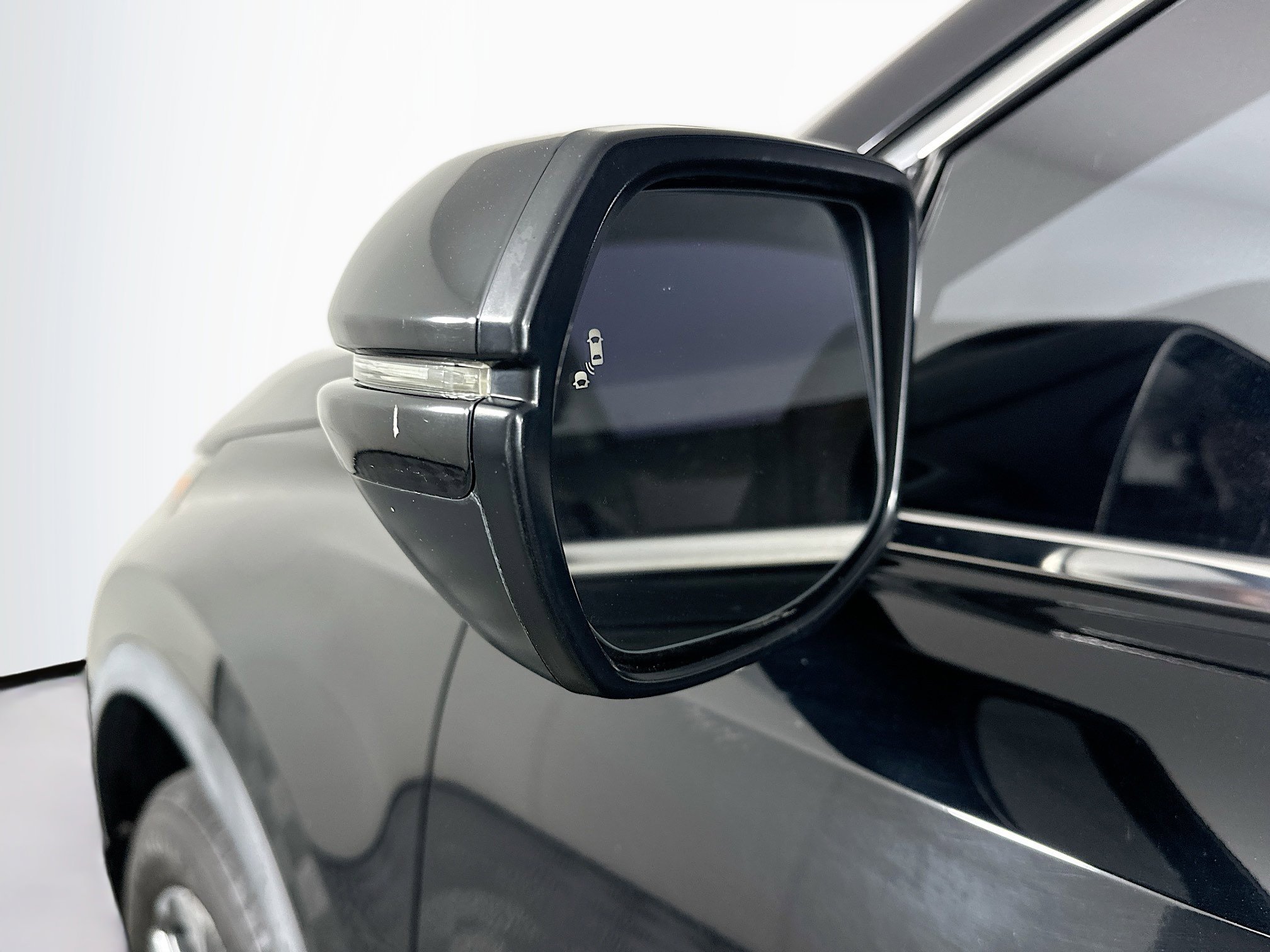 Used 2017 Honda CR-V EX image 16