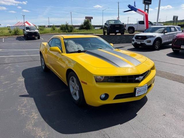 Used 2010 Chevrolet Camaro LT RWD image 4