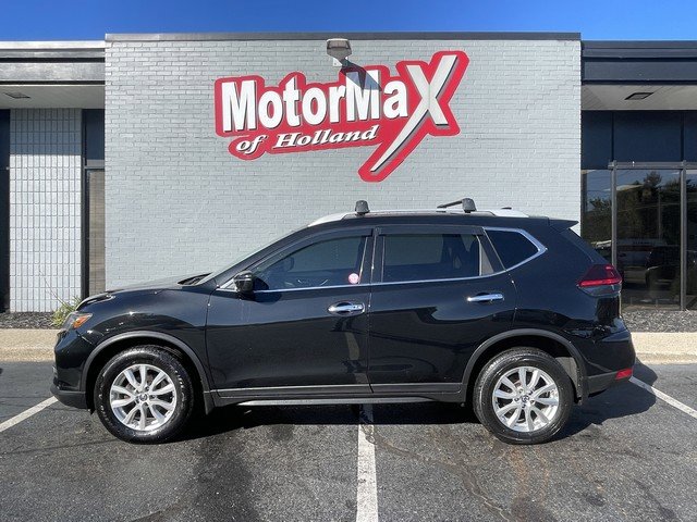Used 2019 Nissan Rogue SV image 1