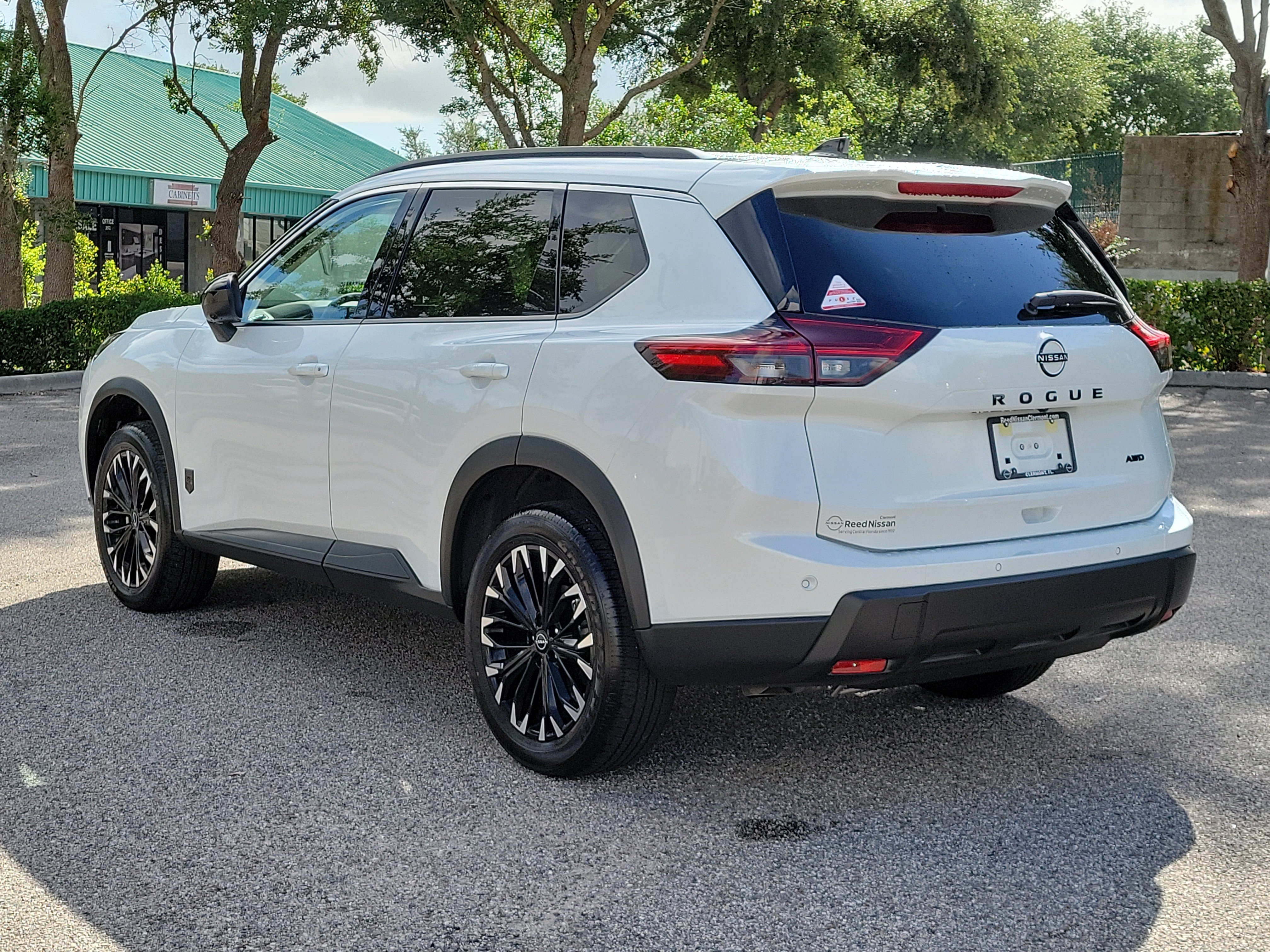 Certified 2026 Nissan Rogue Dark Armor AWD/4WD image 8