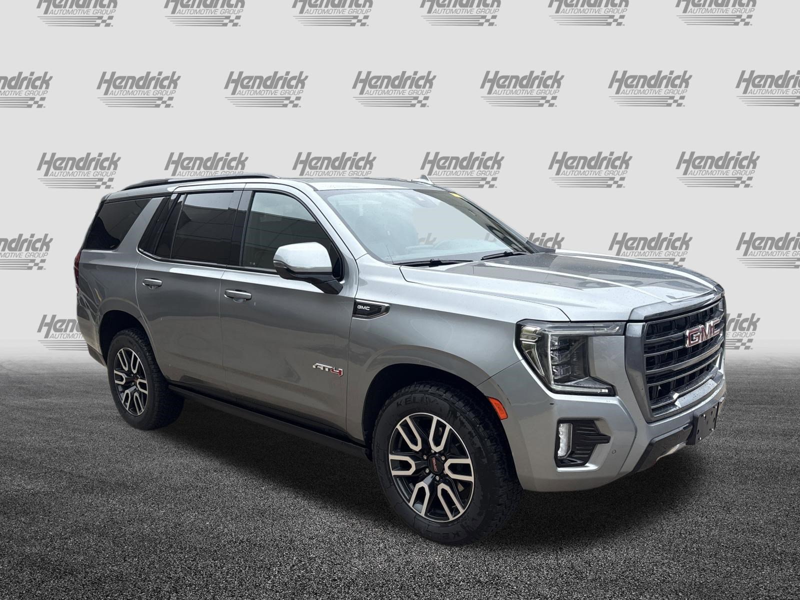 Used 2023 GMC Yukon AT4 AWD/4WD image 2