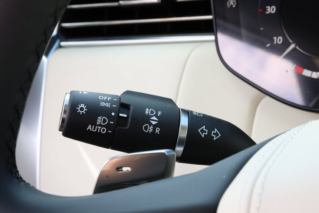 New 2026 Land Rover Range Rover SE AWD/4WD image 18