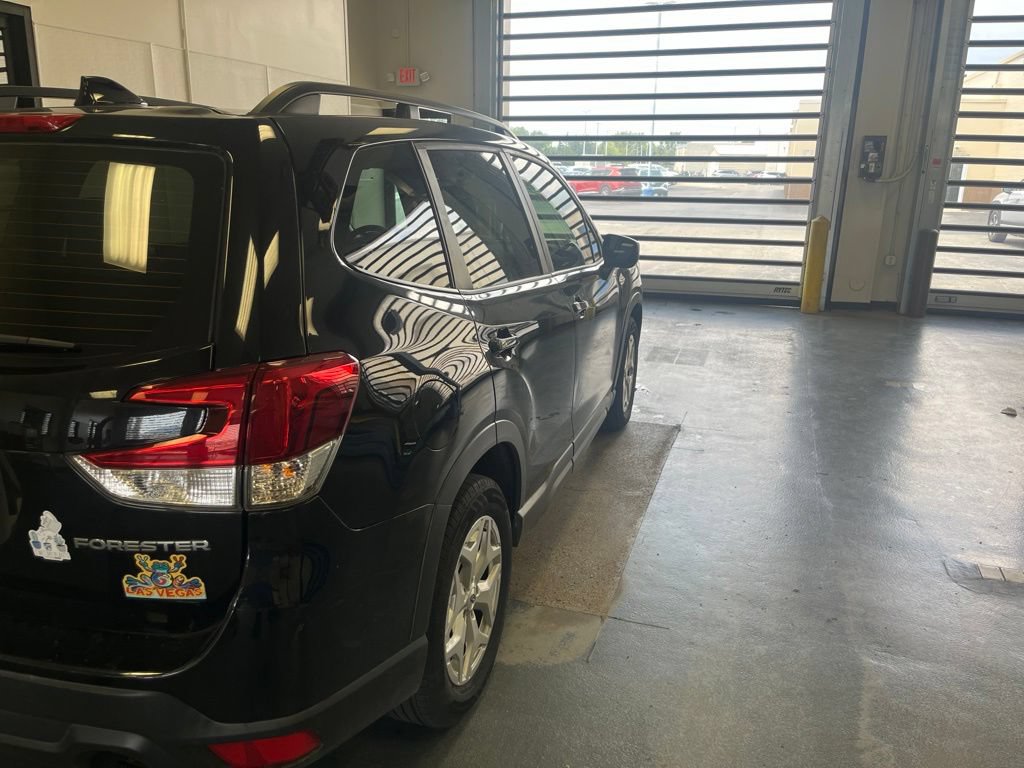 Used 2021 Subaru Forester AWD/4WD image 8