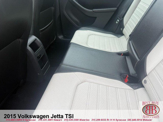 Used 2015 Volkswagen Jetta Sport FWD image 9