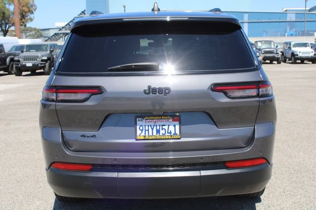 Used 2023 Jeep Grand Cherokee L Laredo AWD/4WD image 5