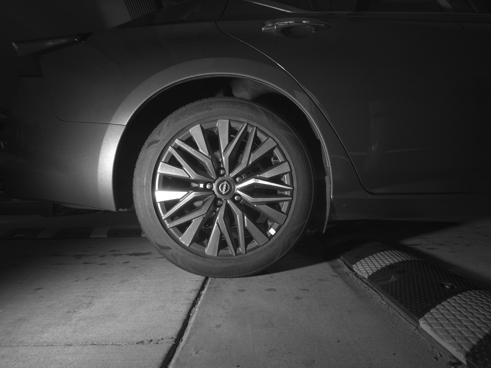 Used 2025 Nissan Altima 2.5 SV image 15