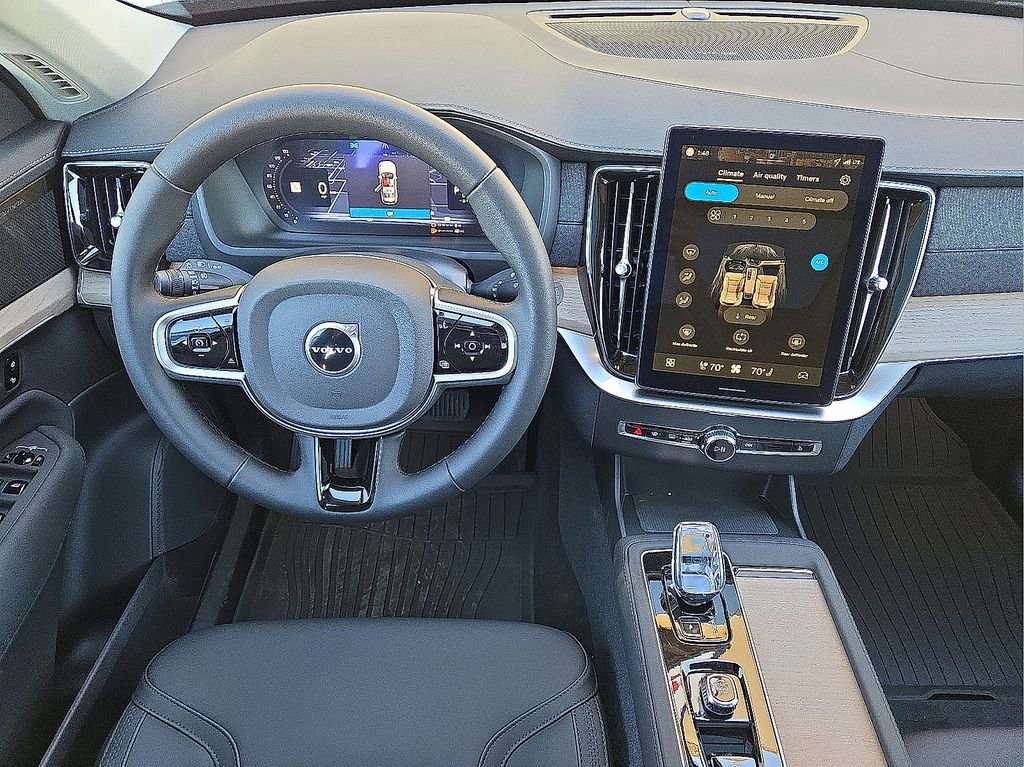 New 2026 Volvo XC90 T8 Plus w/ Protection Package Premier AWD/4WD image 18