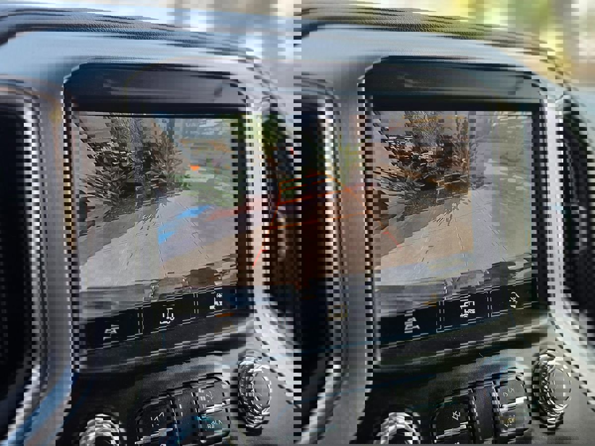 Used 2021 GMC Sierra 1500 SLT image 38