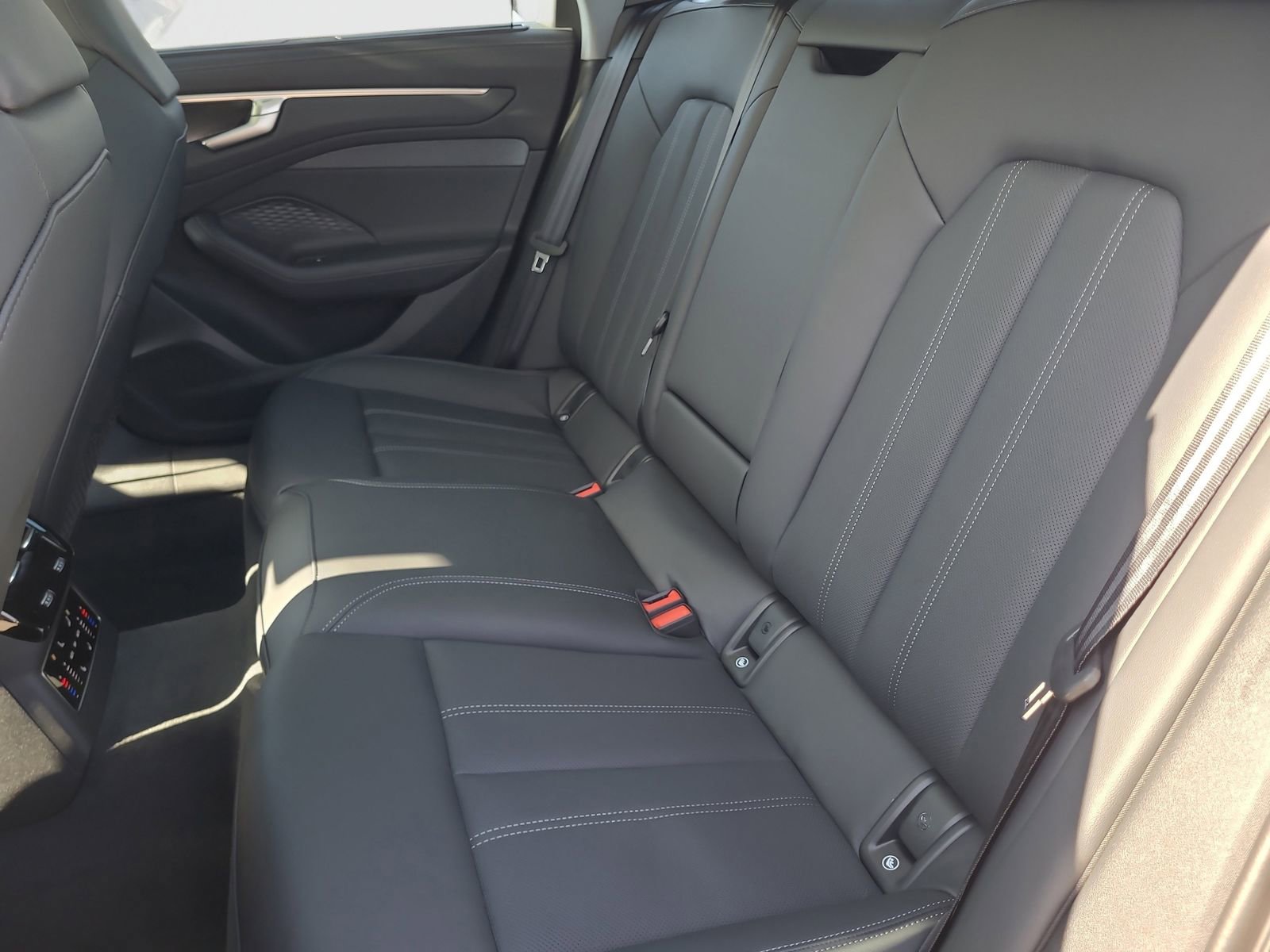 New 2026 Audi A6 Premium Plus AWD/4WD image 16
