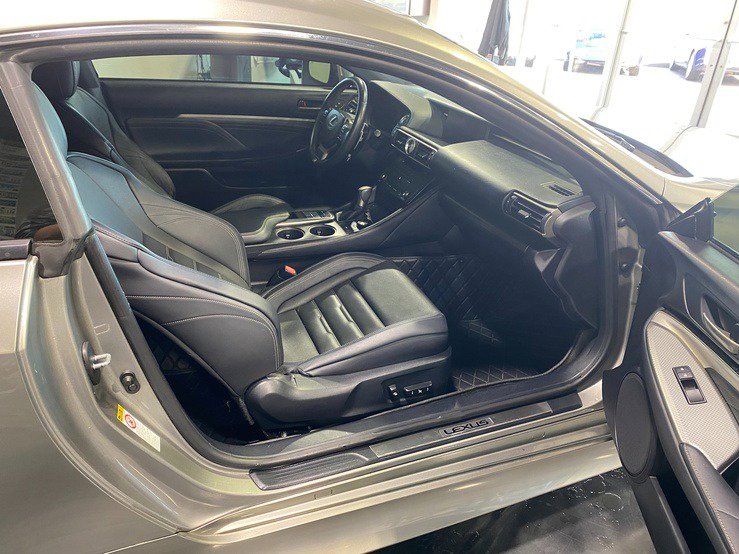 Used 2015 Lexus RC 350 w/ F Sport w/Summer Tires image 15