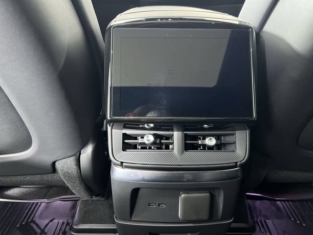 Used 2026 Cadillac Vistiq Sport w/ LPO, Floor Liner Package AWD/4WD image 21