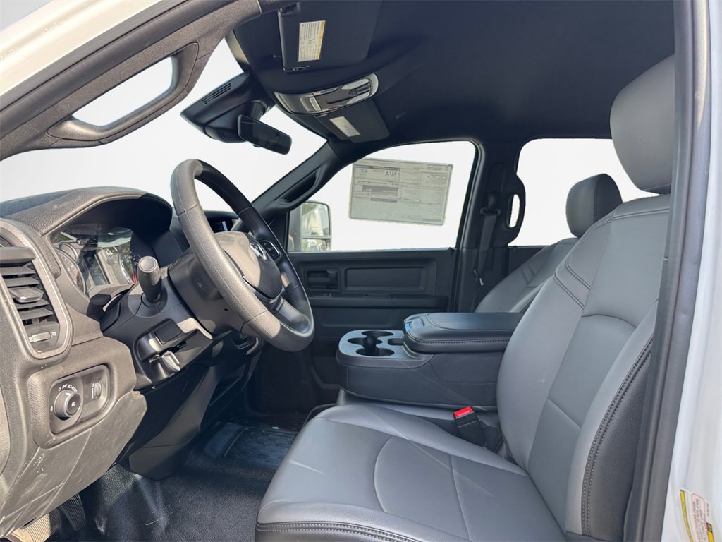New 2026 RAM 5500 Tradesman w/ Chrome Appearance Group image 12