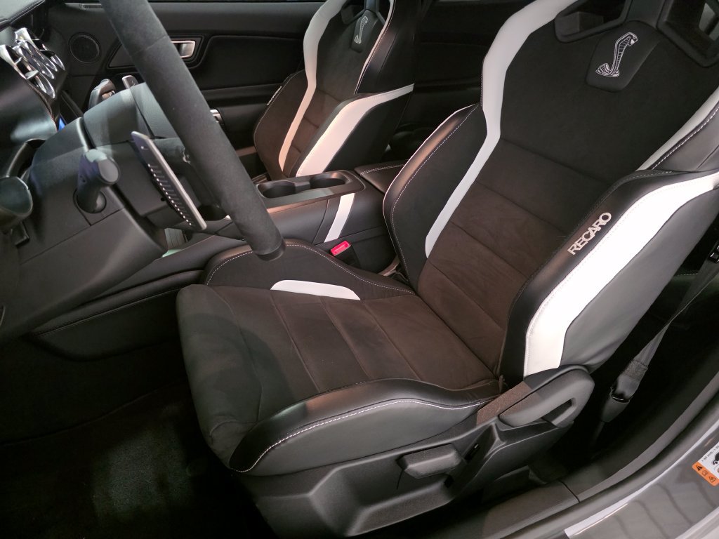 Used 2022 Ford Mustang Shelby GT500 w/ Technology Package RWD image 15