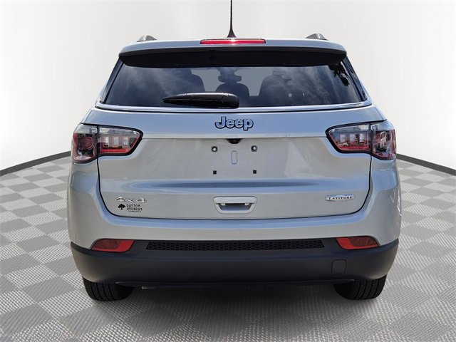 Used 2024 Jeep Compass Latitude image 5