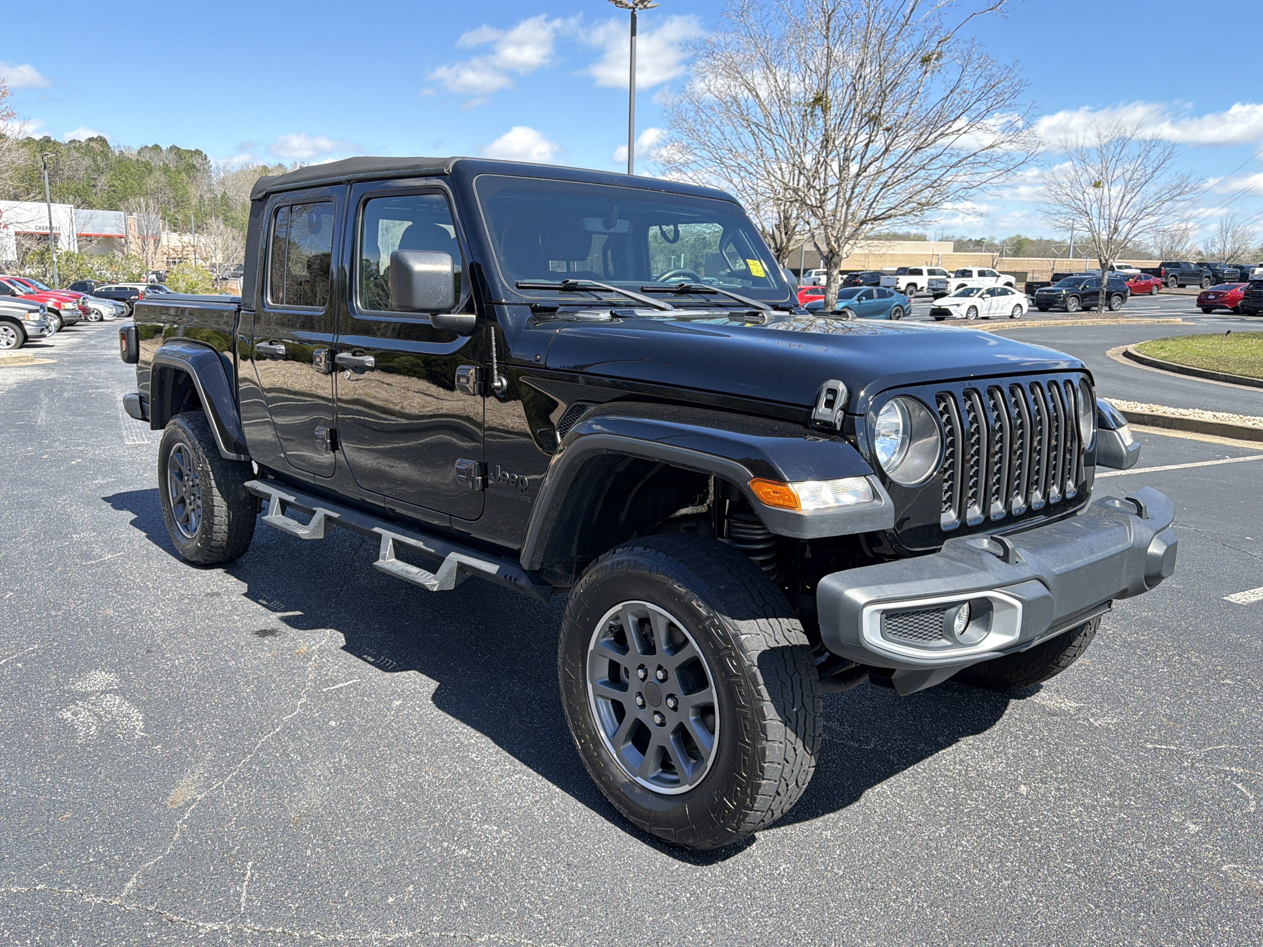 Used 2020 Jeep Gladiator Sport image 3