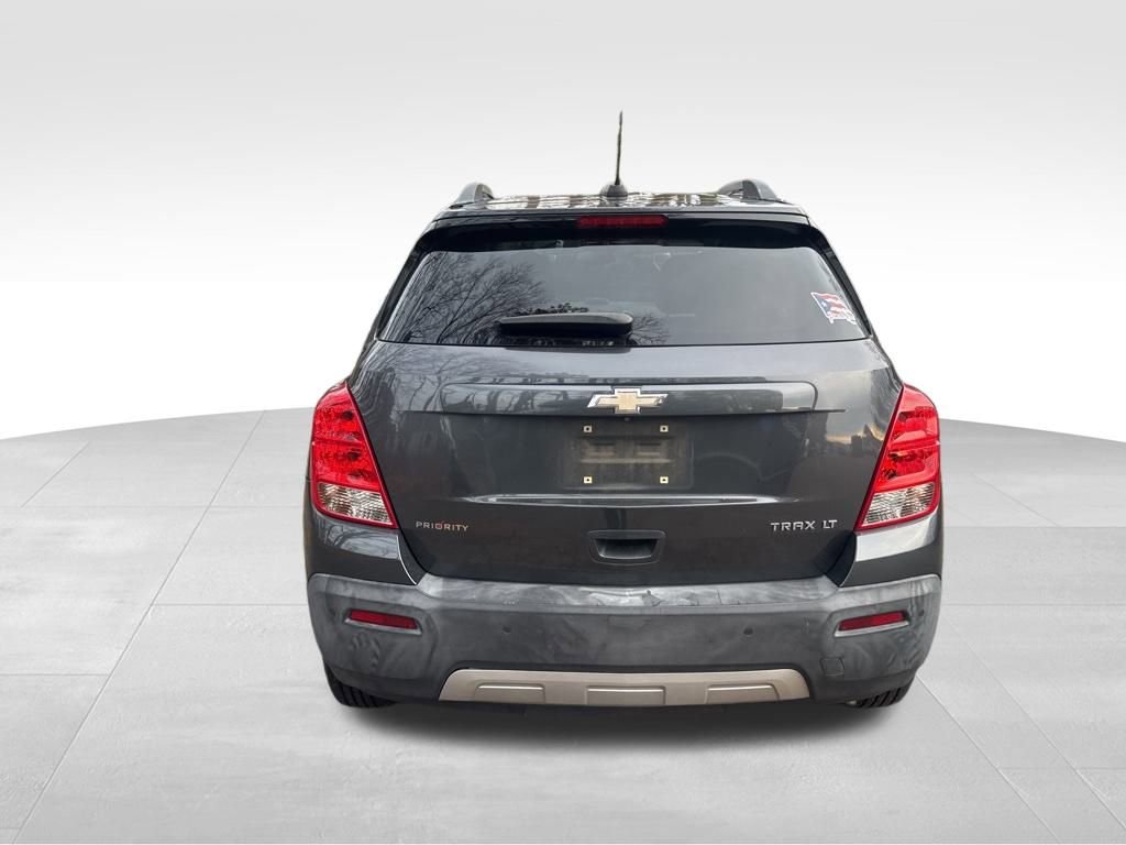 Used 2016 Chevrolet Trax LT w/ LT Sun and Sound Package image 4