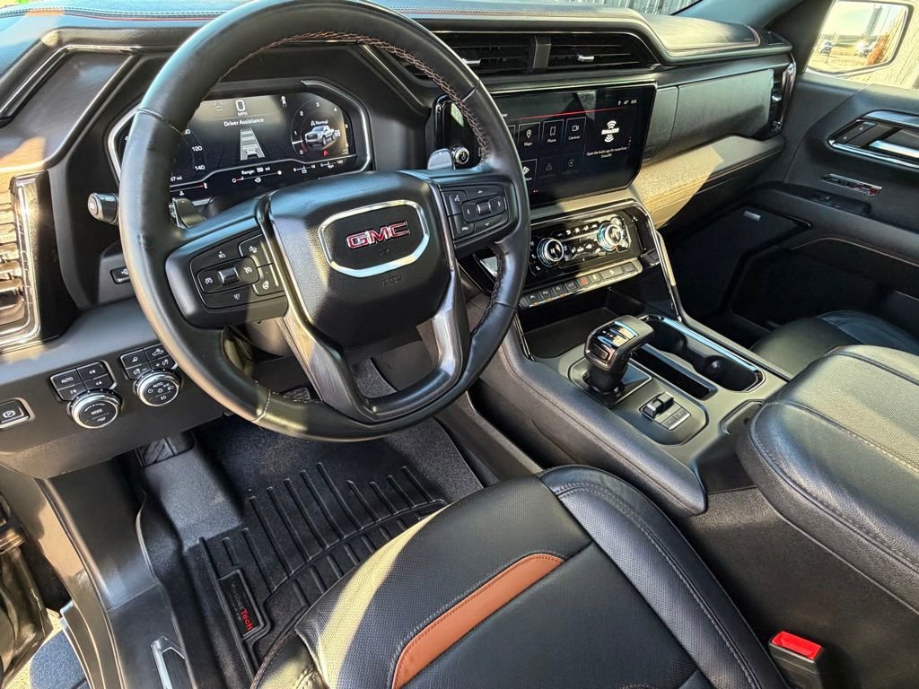 Used 2024 GMC Sierra 1500 AT4 w/ Technology Package image 9