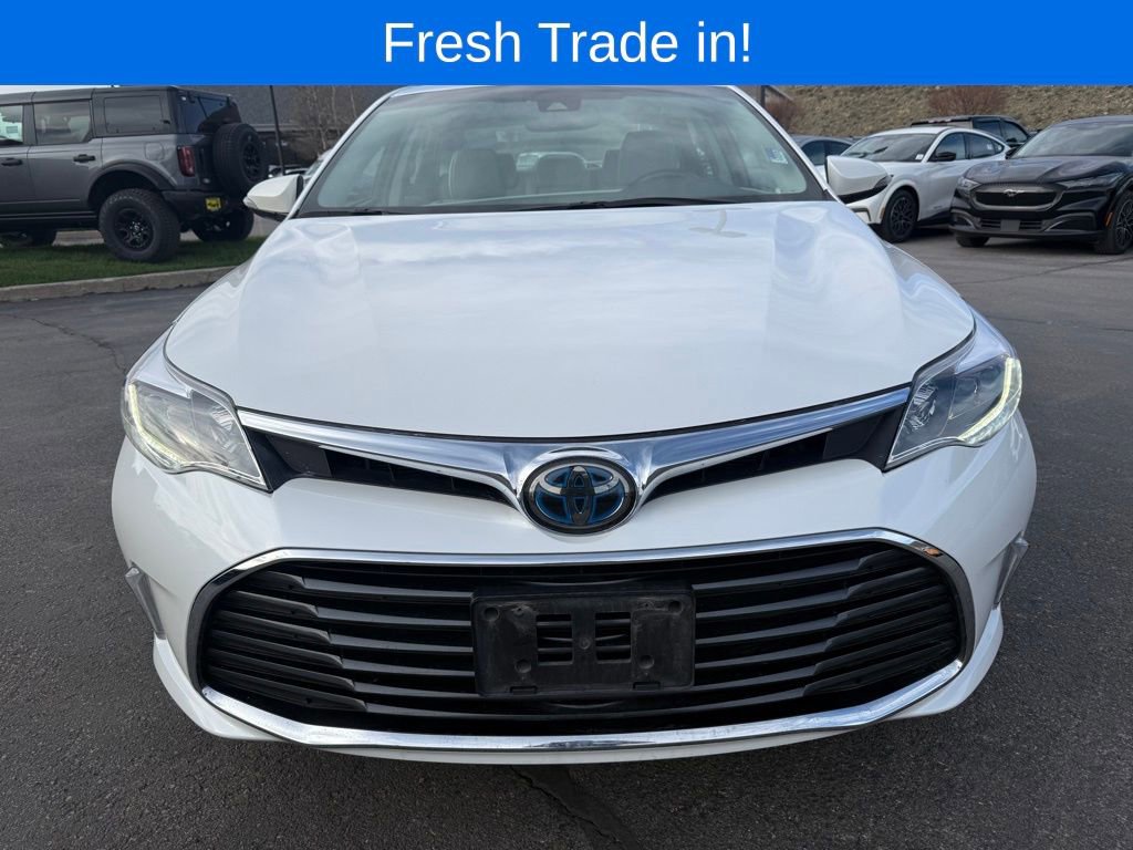 Used 2017 Toyota Avalon Limited w/ Four Season Package image 2