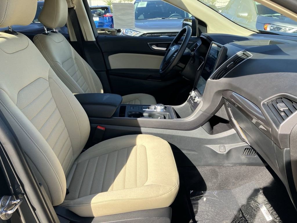 New 2024 Ford Edge SE image 24