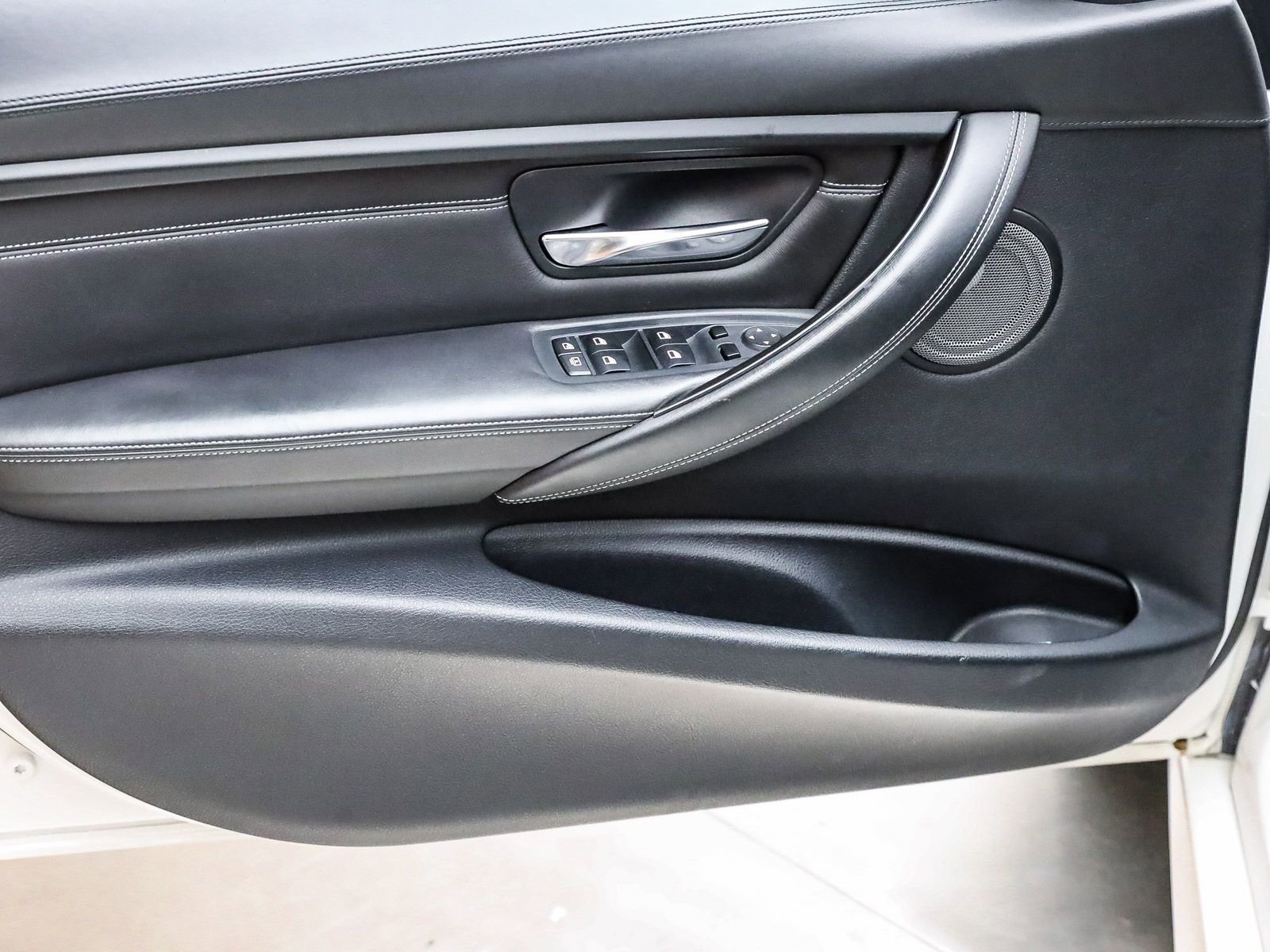 Used 2015 BMW M3 RWD image 20