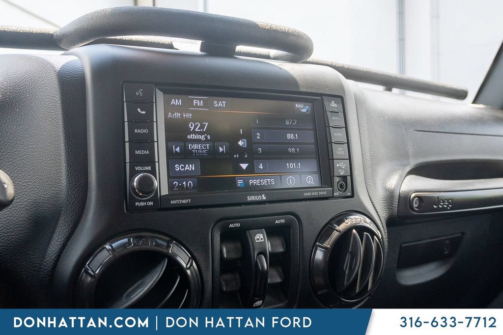 Used 2018 Jeep Wrangler Unlimited Rubicon AWD/4WD image 7