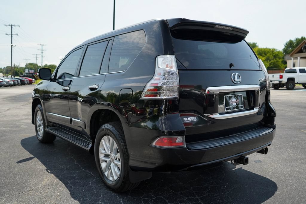 Used 2017 Lexus GX 460 Premium AWD/4WD image 3