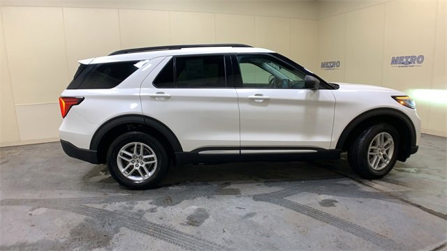 Certified 2025 Ford Explorer Active image 2